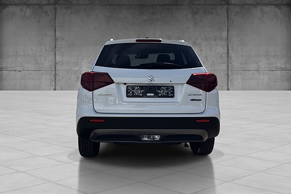 Suzuki Vitara 7 of 26