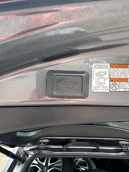 Toyota RAV4 21 of 24