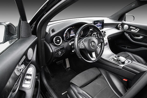 Mercedes-Benz GLC220 d 21 of 28