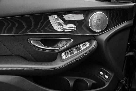 Mercedes-Benz GLC220 d 19 of 28