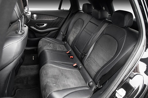 Mercedes-Benz GLC220 d 24 of 28