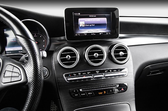 Mercedes-Benz GLC220 d 16 of 28