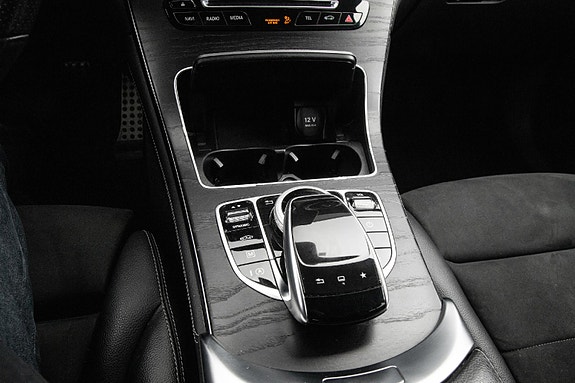 Mercedes-Benz GLC220 d 17 of 28