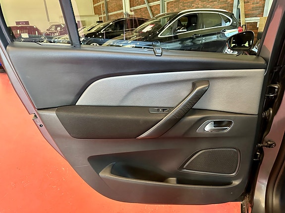 Citroen Grand C4 Picasso 15 of 30