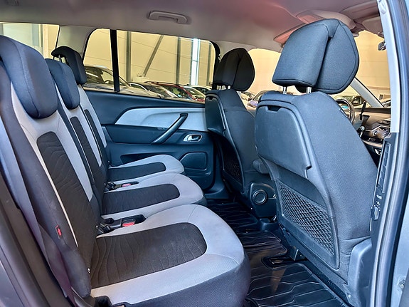 Citroen Grand C4 Picasso 19 of 30