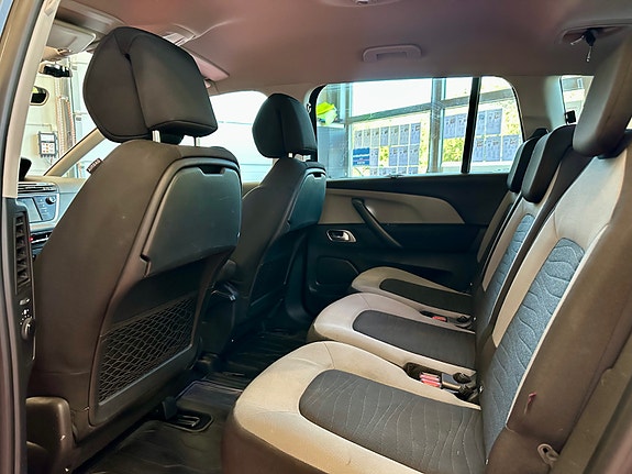 Citroen Grand C4 Picasso 14 of 30