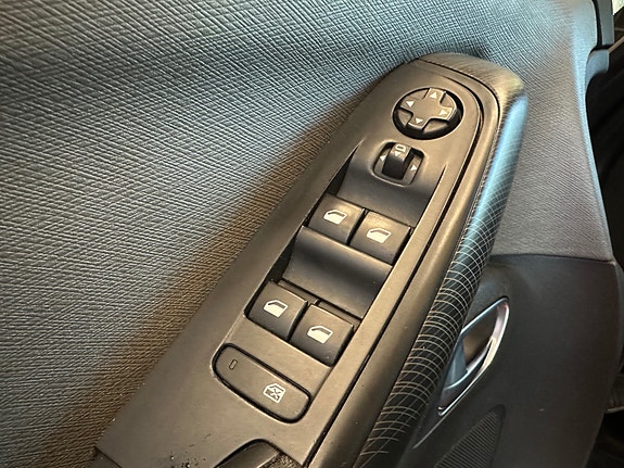 Citroen Grand C4 Picasso 11 of 30