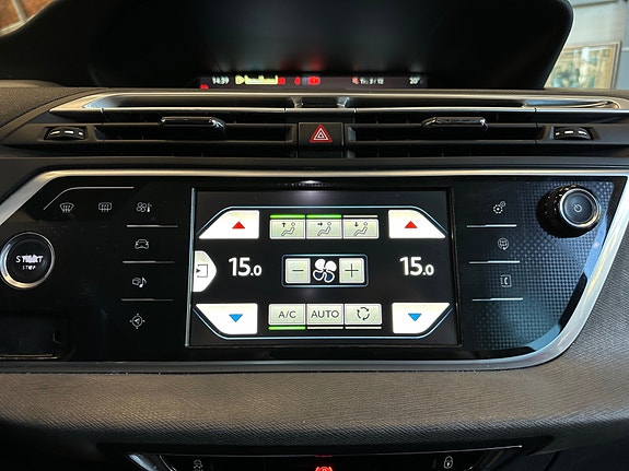Citroen Grand C4 Picasso 24 of 30
