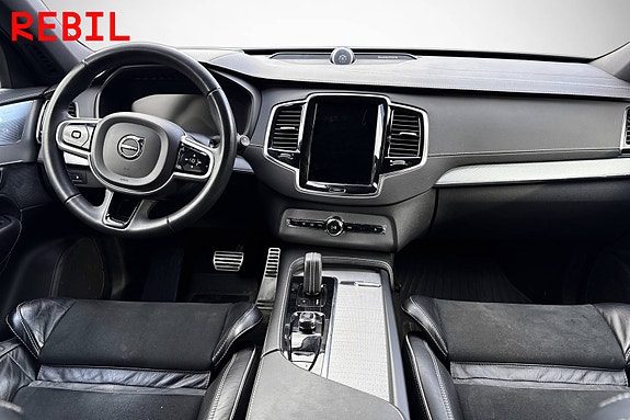 Volvo XC90 11 of 21