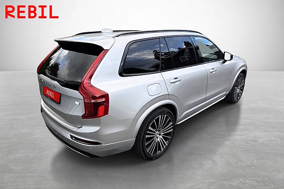 Volvo XC90 6 of 21