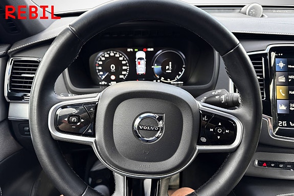 Volvo XC90 12 of 21