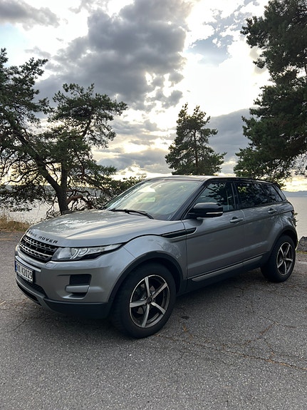Land Rover Range Rover 2 of 5