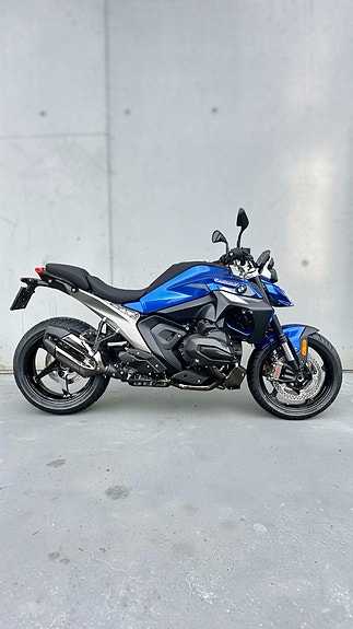 BMW R 1300 R 3 of 5