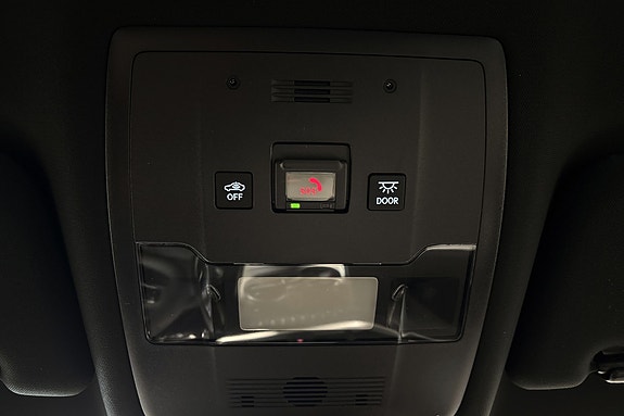 Lexus UX300e 25 of 30