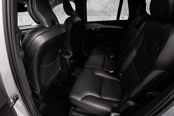 Volvo XC90 29 of 30