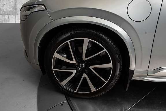 Volvo XC90 12 of 30