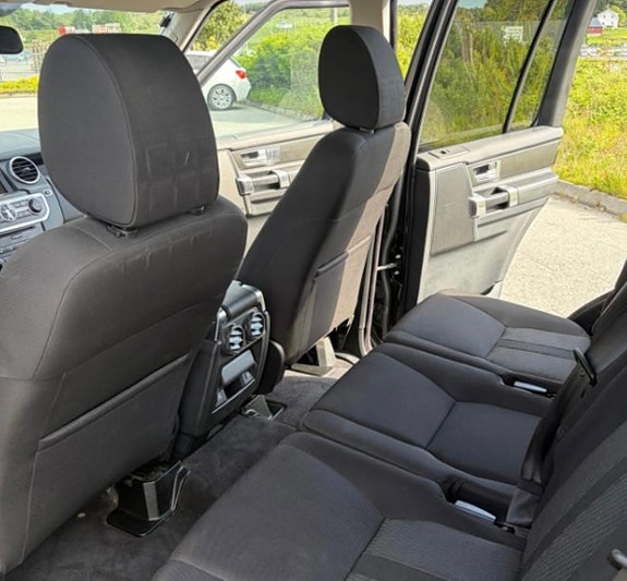 Land Rover Discovery 4 18 of 21