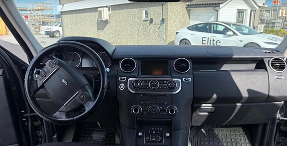 Land Rover Discovery 4 12 of 21