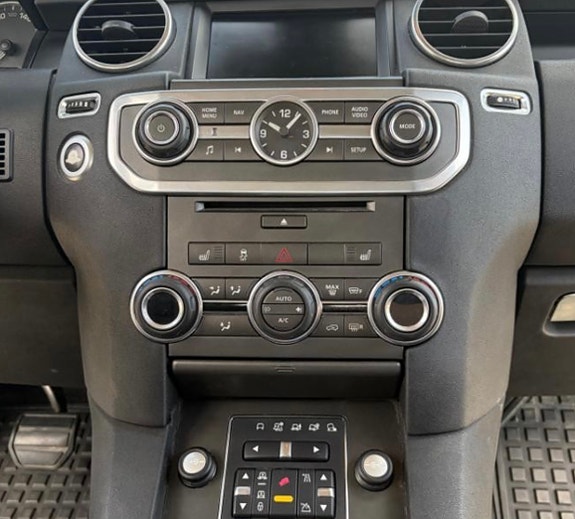 Land Rover Discovery 4 14 of 21