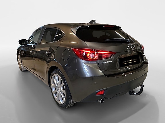 Mazda 3 5 of 5