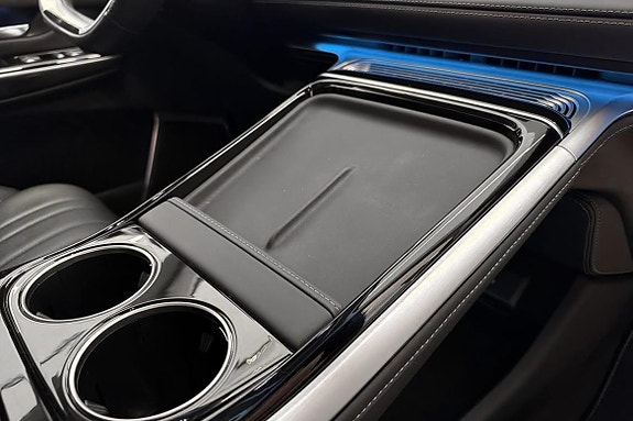 XPeng G9 11 of 28