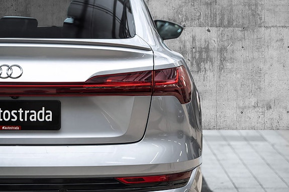 Audi e-tron Sportback 8 of 30