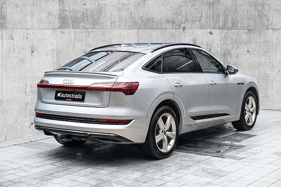 Audi e-tron Sportback 5 of 30
