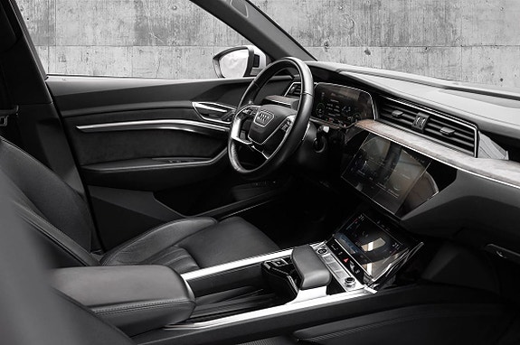 Audi e-tron Sportback 13 of 30