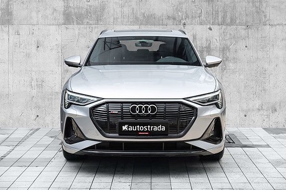 Audi e-tron Sportback 3 of 30