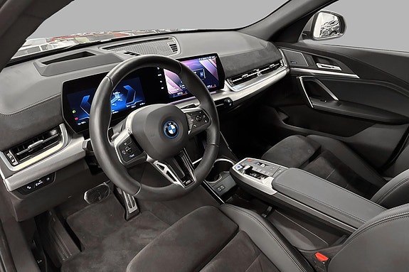 BMW iX2 20 of 26