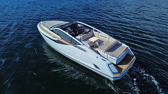 Prisgunstig Fairline F//Line 33 Nå inkl. årets vinteropplag! 9 of 30