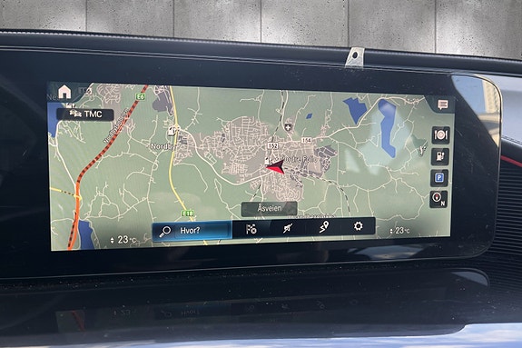 Mercedes-Benz EQC400 13 of 19