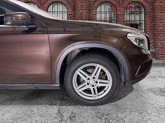 Mercedes-Benz GLA200 d 4 of 5