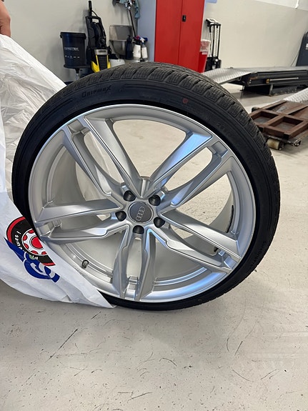 Audi RS6 25 of 25