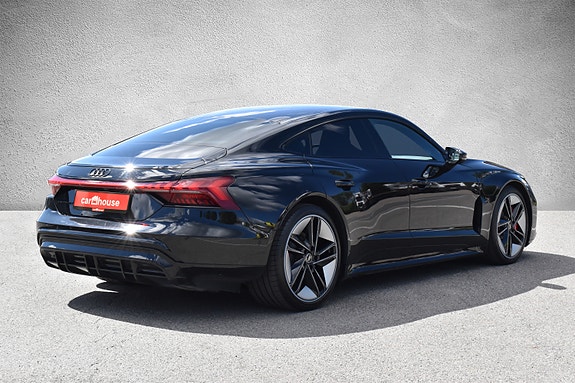 Audi e-tron GT 6 of 30