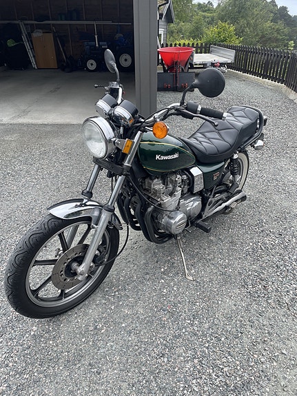 Kawasaki Kz 550 LTD 6 of 11