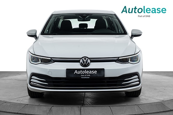 Volkswagen Golf VIII 4 of 5