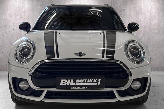 MINI Clubman 2 of 5