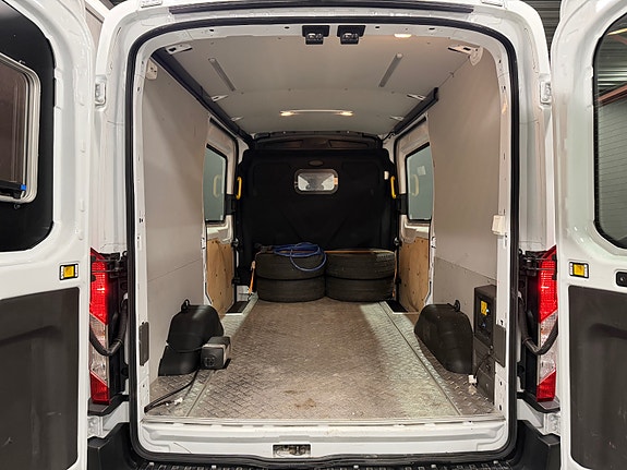 Ford Transit 15 of 30