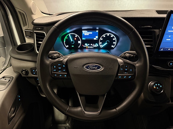 Ford Transit 28 of 30
