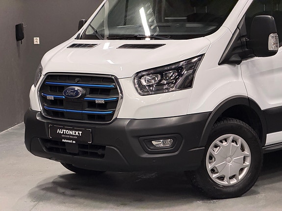Ford Transit 4 of 30