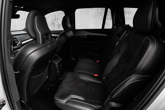 Volvo XC90 27 of 30