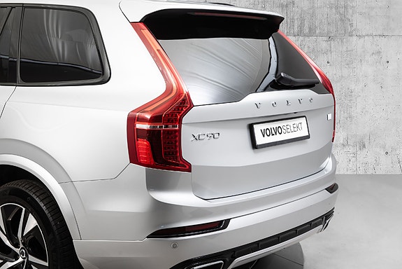 Volvo XC90 6 of 30