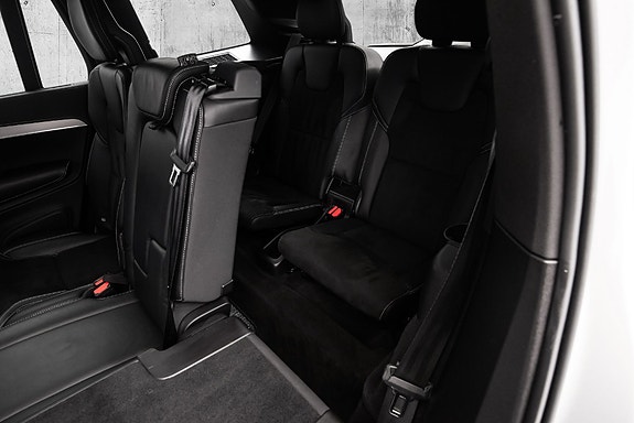Volvo XC90 28 of 30