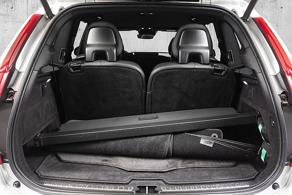 Volvo XC90 9 of 30
