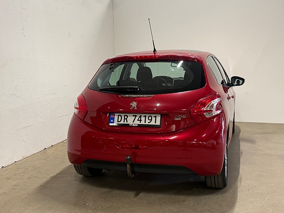 Peugeot 208 7 of 30