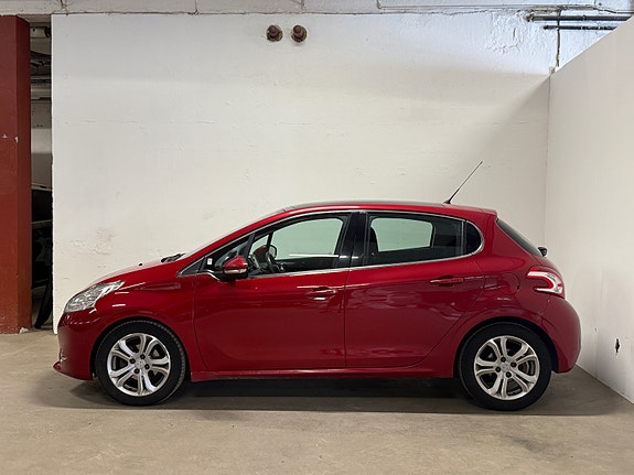 Peugeot 208 4 of 30