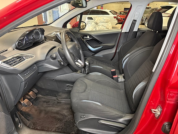 Peugeot 208 17 of 30