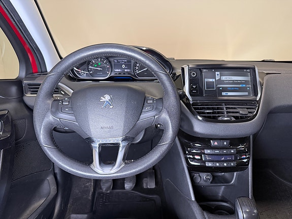 Peugeot 208 24 of 30