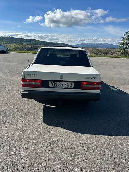 Volvo 740 6 of 13